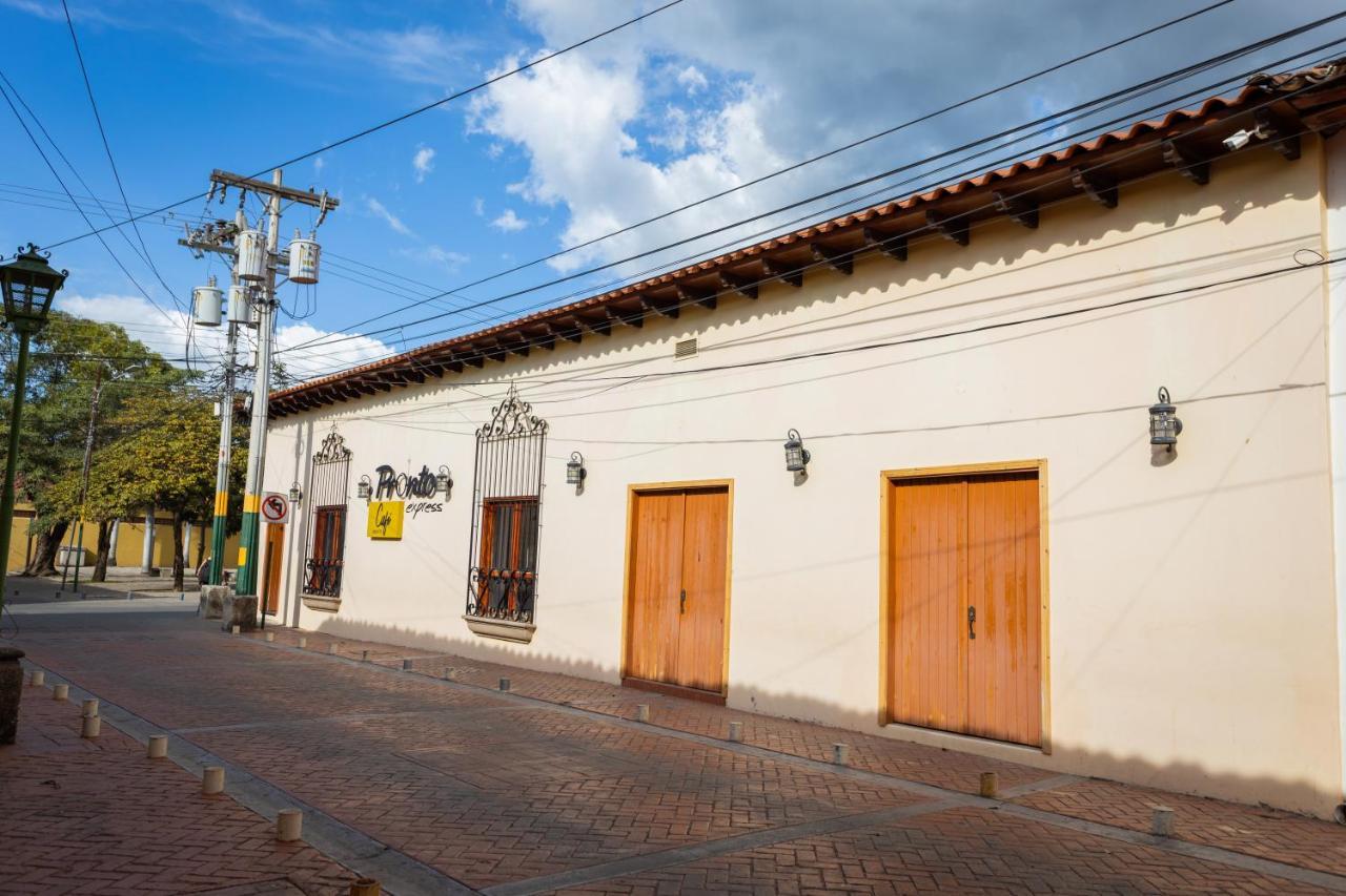 Apartamentos Casco Historico Comayagua Bagian luar foto